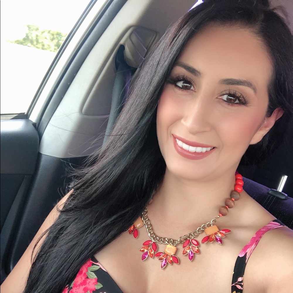 Meet your Posher, Priscilla